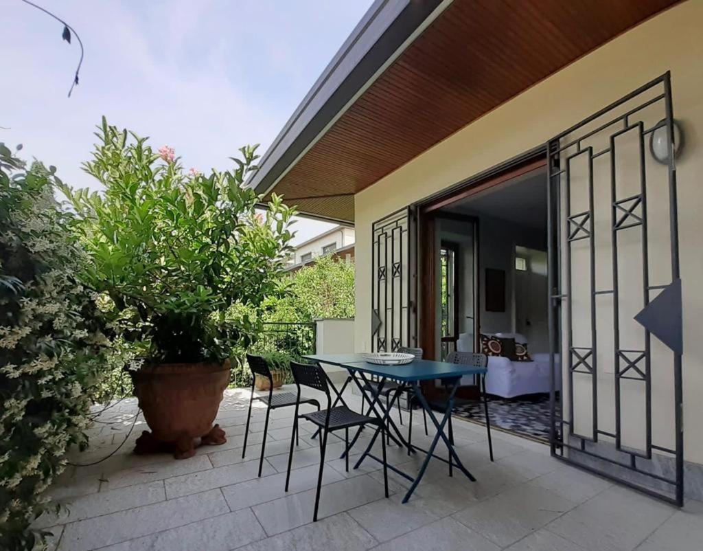Maison Montello Varese Esterno foto